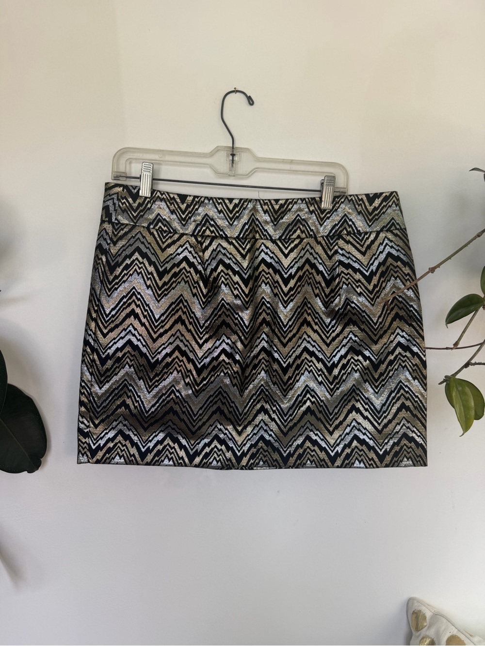 Trina Turk Black & Gold Metallic Mini Skirt
